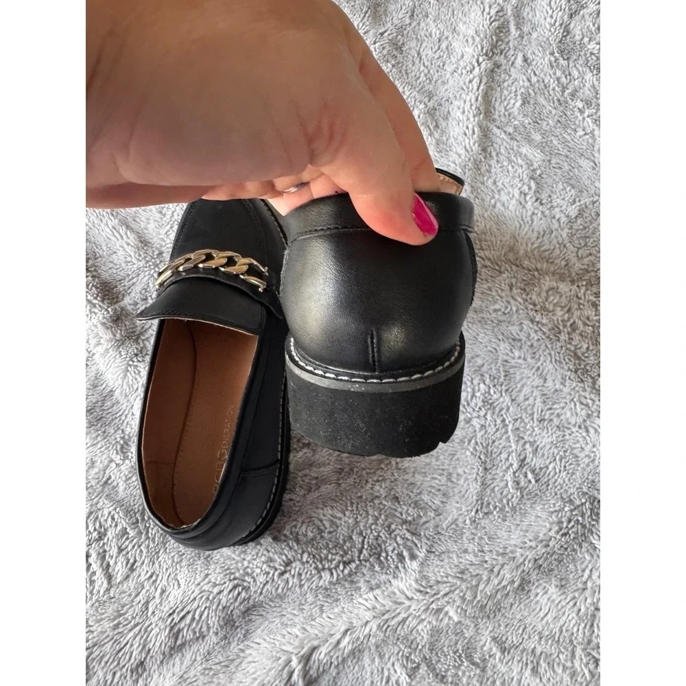 BCBGeneration Tinaa Black Lug Sole Loafers Chain Platform Chunky 9